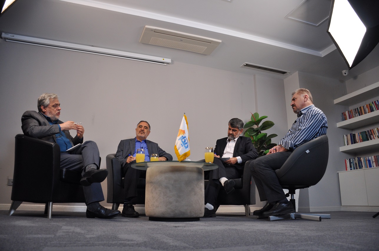 مناظره مهدی نصیری با محمد مهاجری و جهانبخش محبینیا در دیدارنیوز مناظره مهدی نصیری با محمد مهاجری و جهانبخش محبینیا در دیدارنیوز