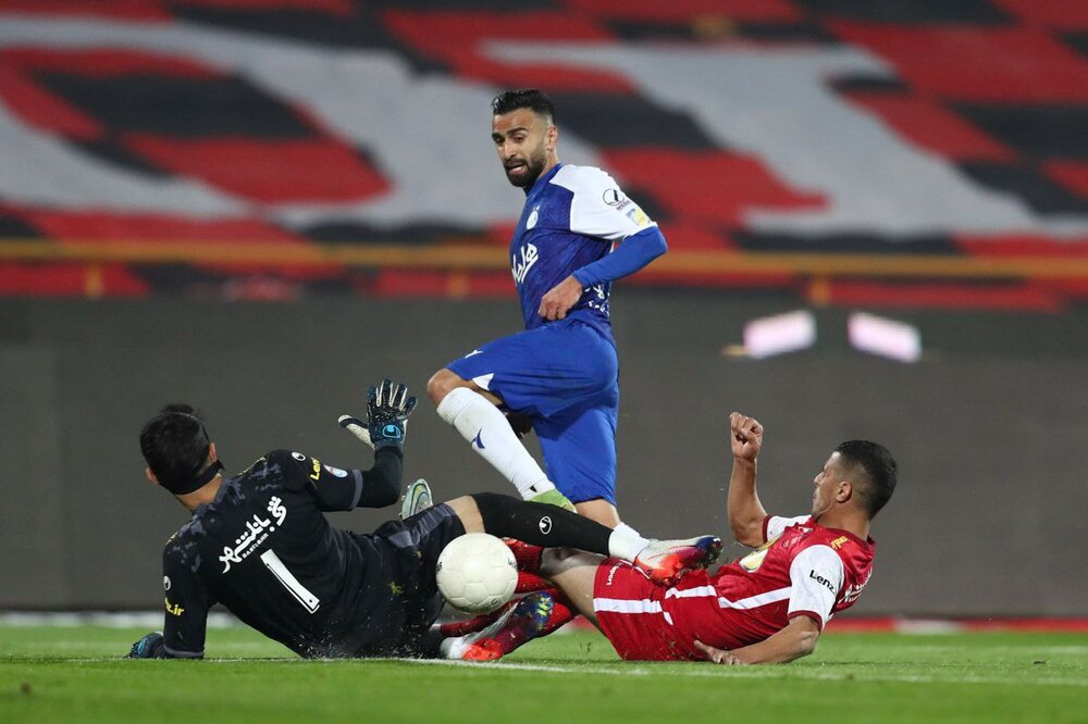 شایعه روز؛ مهاجم استقلال به پرسپولیس پیشنهاد شد!