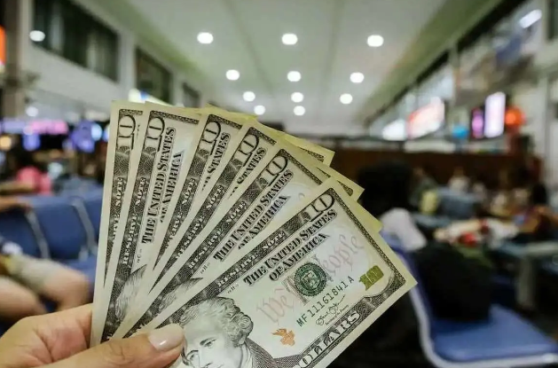 دلار به سقف تاریخی رسید!