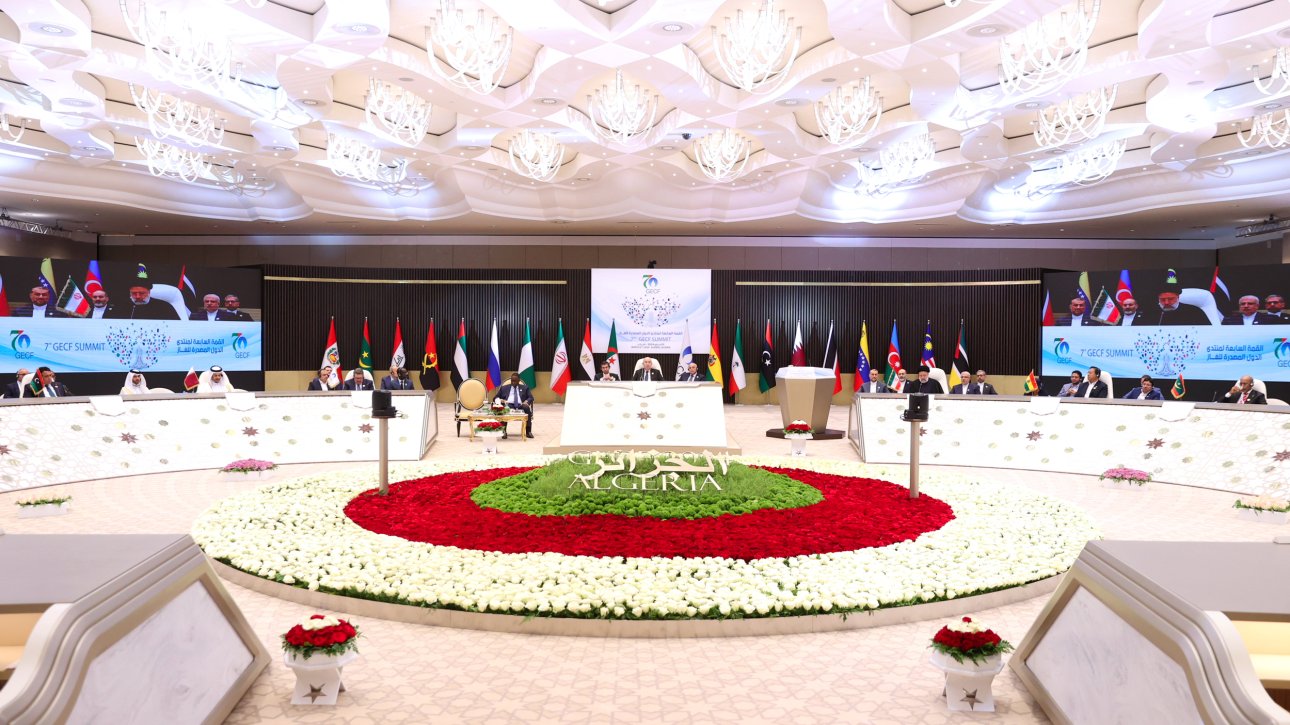 ایران آمادگی تبدیلشدن به هاب انرژی را دارد ایران آمادگی تبدیلشدن به هاب انرژی را دارد