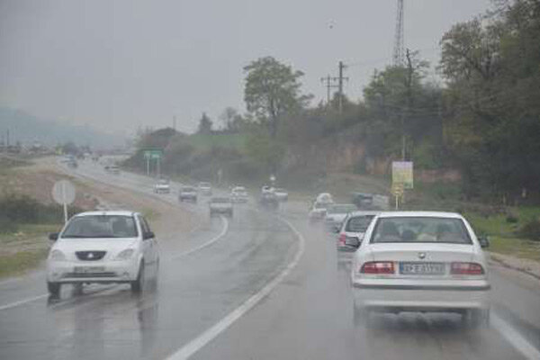 باران در جاده‌های کشور؛ چالوس برفی است