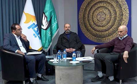 اقتصاد ایران در دوران مصدق؛ فرشاد مومنی و رسول رئیس جعفری بررسی کردند