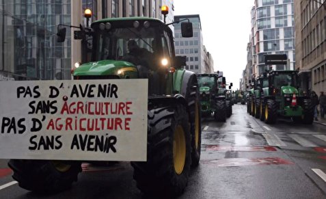 درگیری کشاورزان معترض با پلیس در بروکسل