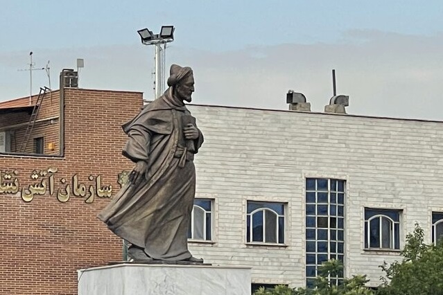 رونمایی از بزرگترین مجسمه برنزی پایتخت