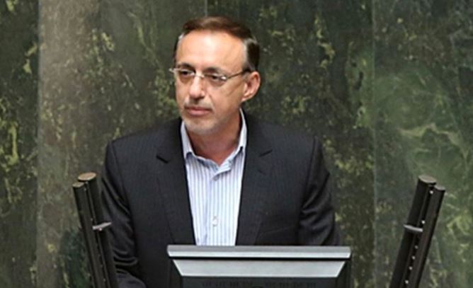نماینده مجلس: آقای مسوول، شما بی‌خود می‌کنی از فروش کیش، قشم و خوزستان حرف می‌زنی!