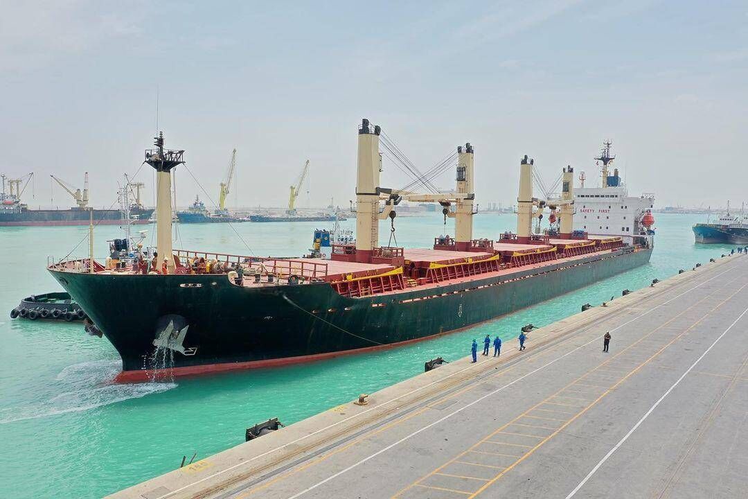 یک کشتی حامل ۲۷ هزار تن گندم در بندر بوشهر پهلو گرفت