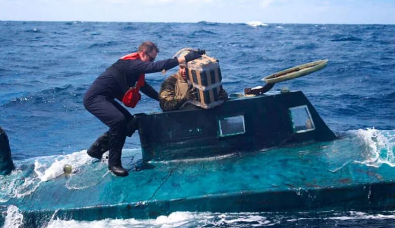 کشف زیردریایی ۳۰ متری مخصوص حمل مواد مخدر!