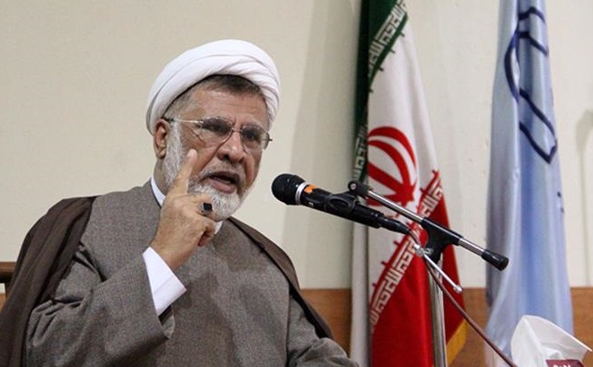 فاضل میبدی: امام جمعه قشم آبروی دین را برده است