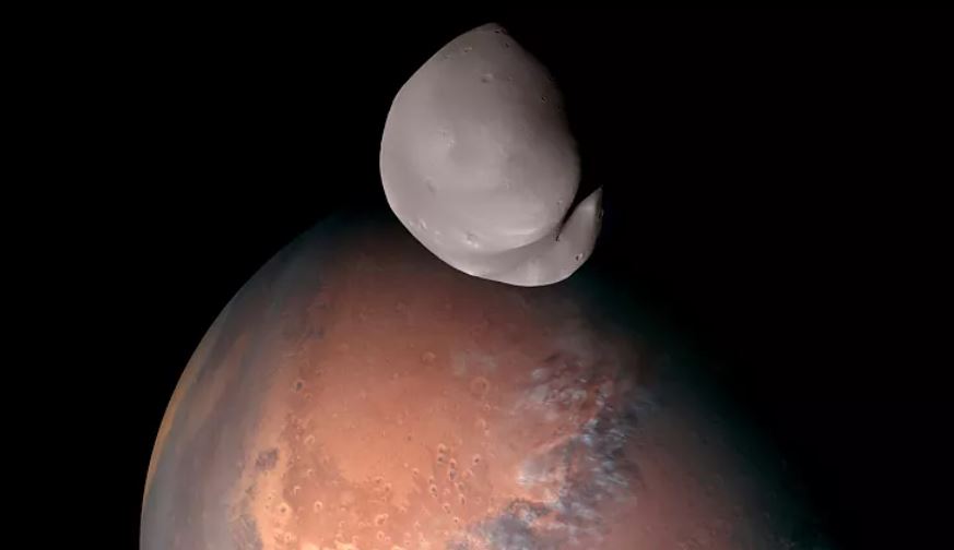تصاویر دقیق از «قمر کوچک مریخ» توسط کاوشگر اماراتی