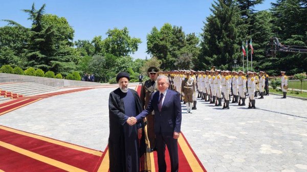 استقبال رئیسجمهور از شوکت میرضیایف استقبال رئیسجمهور از شوکت میرضیایف