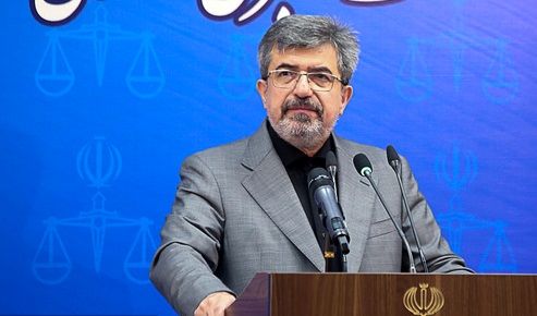 ستایشی: «نوری» به زودی به کانون خانواده‌اش بازمی‌گردد