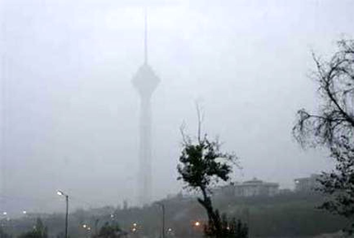 وزش باد شدید و افزایش دما در تهران