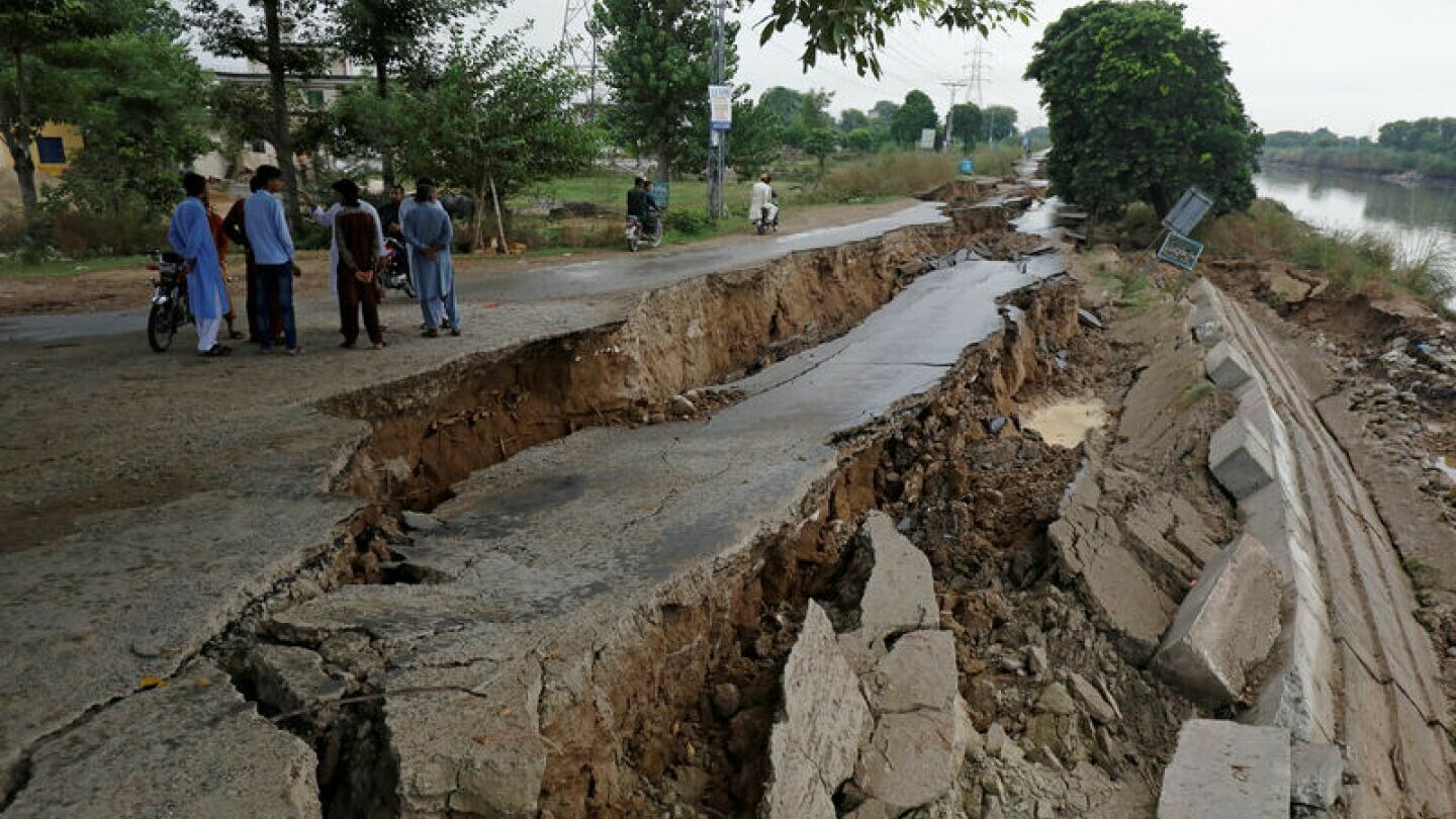 زلزله شدید پاکستان را لرزاند