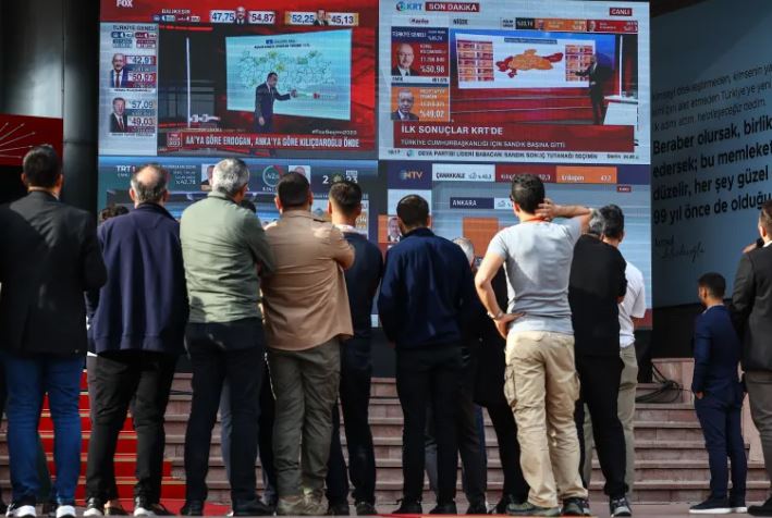 پایان رای‌گیری انتخابات ترکیه؛ اردوغان ۵۳.۴ درصد، قلیچداراوغلو ۴۶.۶ درصد