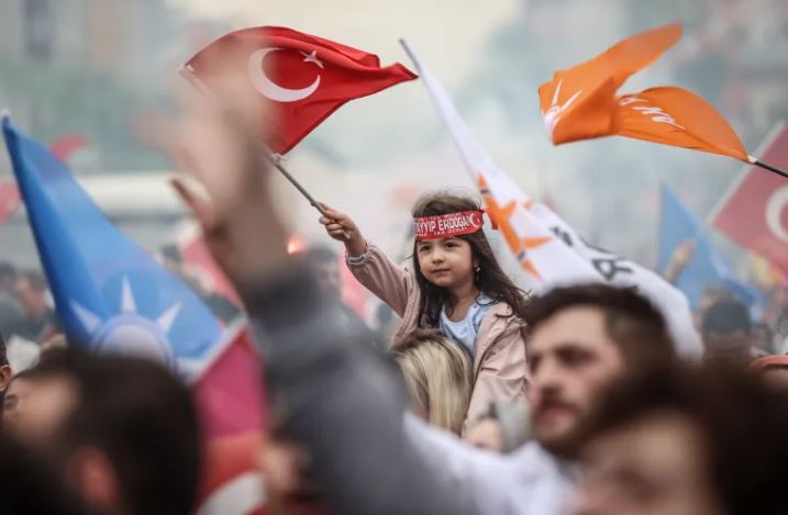 انتخابات ترکیه؛ اردوغان پیش از پایان رسمی شمارش آرا اعلام پیروزی کرد