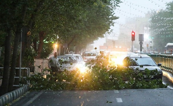 وزش باد شدید در تهران