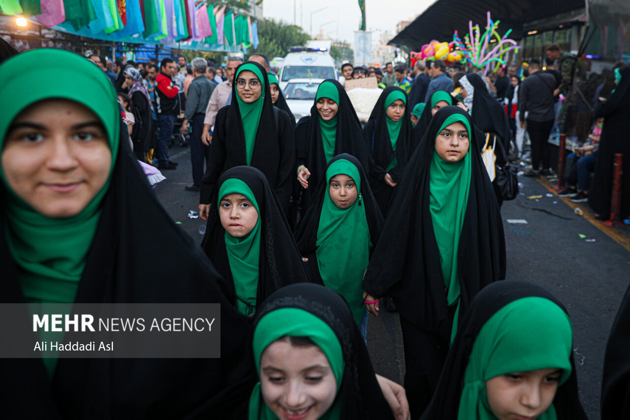 مهمونی ۱۰ کیلومتری