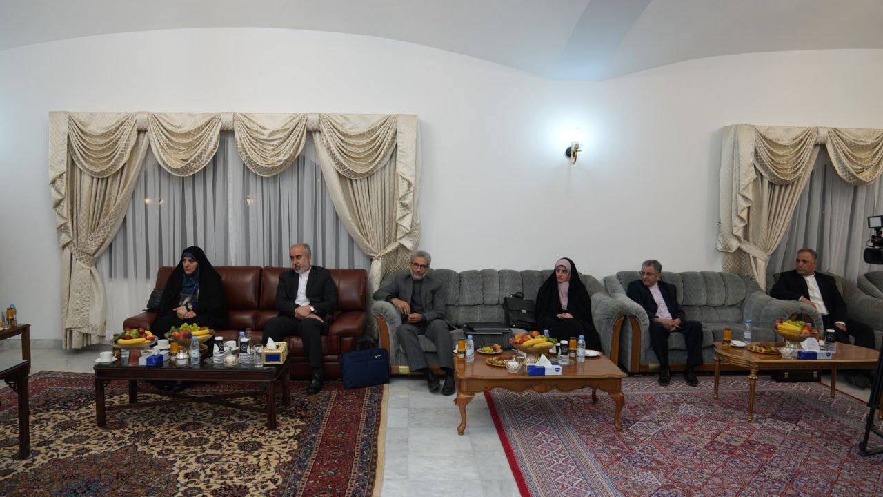 بازدید وزیرخارجه از سفارت ایران در ریاض +عکس