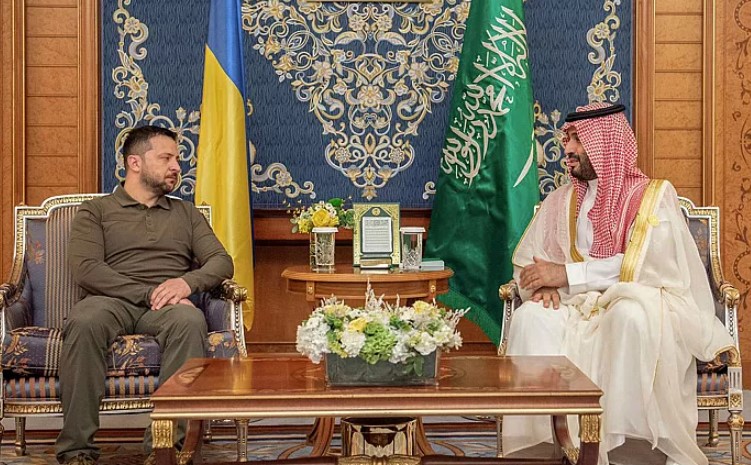عربستان؛ مذاکرات صلح اوکراین