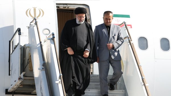 رئیسی وارد بیرجند شد