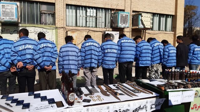 بازداشت ۱۴۳ سارق خشن در ۱۰ استان