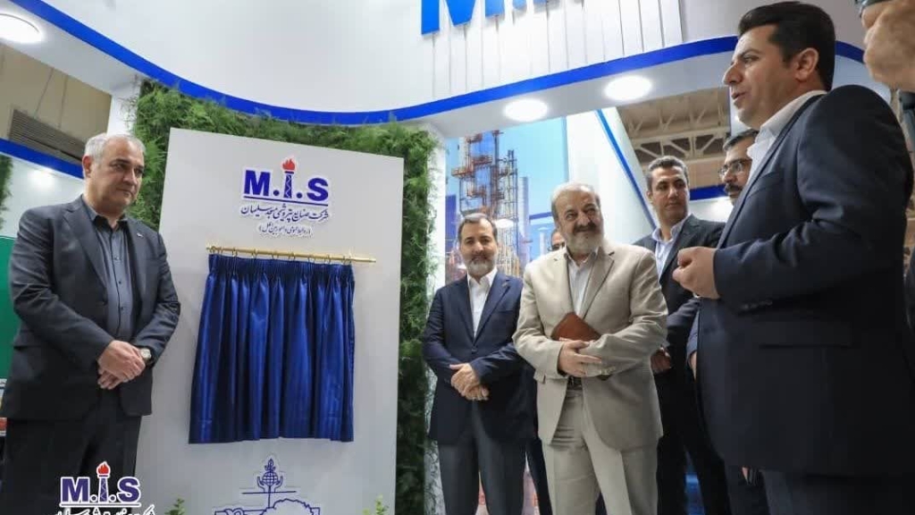 کاشت درخت بومی کُنار در منطقه جهت حفظ محیط زیست و اشتغال کاشت درخت بومی کُنار در منطقه جهت حفظ محیط زیست و اشتغال