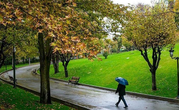 تهرانی‌ها منتظر بارش باران و کاهش دما باشند