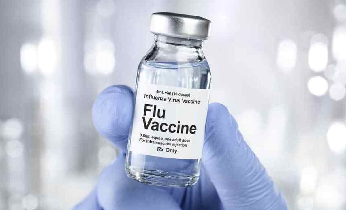 توزیع واکسن آنفلوآنزا در داروخانه‌های هلال‌احمر