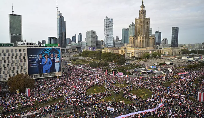 تظاهرات یک میلیون نفری در لهستان
