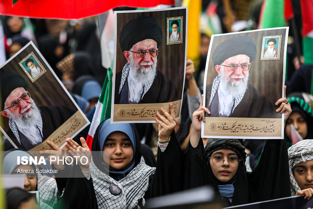 راهپیمایی ۱۳ آبان