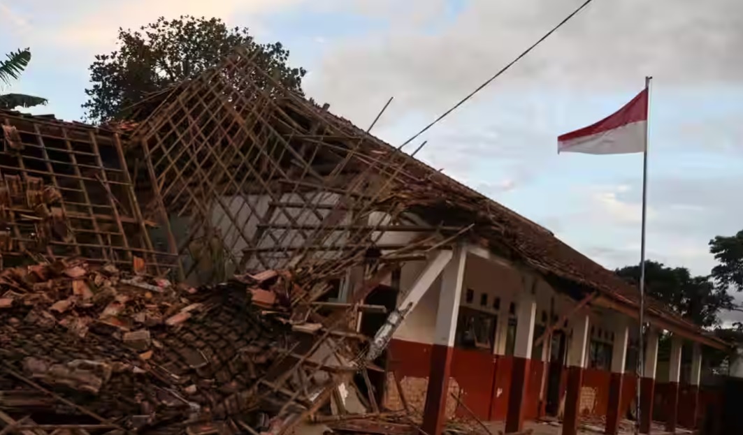 زمین‌لرزه ۷.۱ ریشتری در سواحل اندونزی؛ «مردم وحشت نکردند، عادت کرده‌ایم»