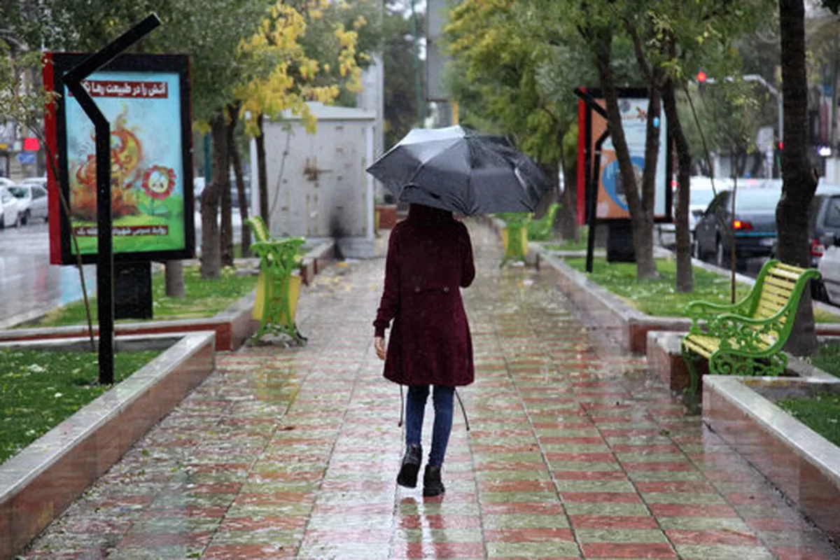 هشدار هواشناسی؛ بارش باران، آبگرفتگی معابر و باد و خاک