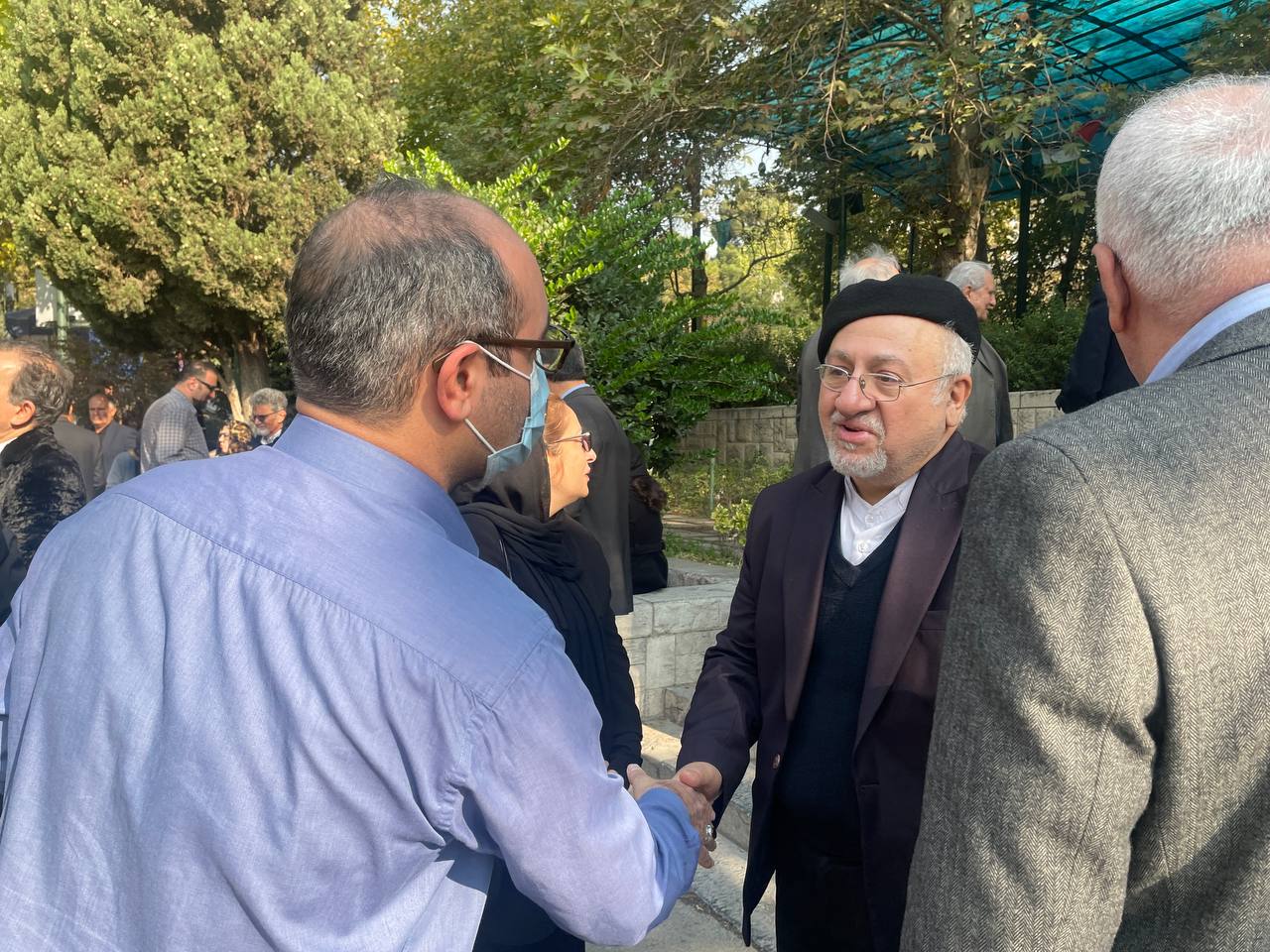 مراسم تشییع پیکر مرحوم باوند برگزار شد