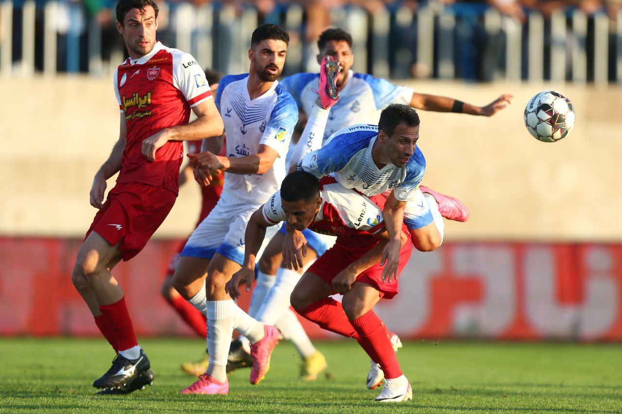 گزارش زنده؛ ملوان ۰ - پرسپولیس ۰