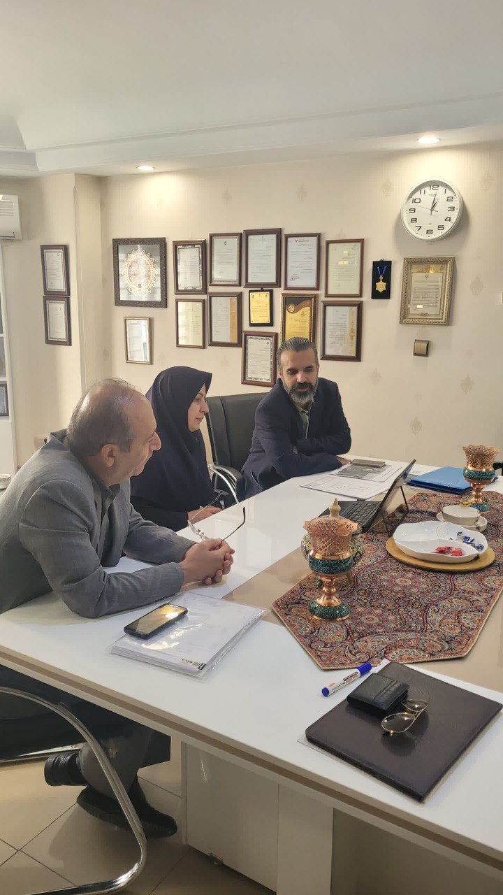 حضور ریاست مشارکت‌های اجتماعی دانشگاه علوم پزشکی همدان در موسسه خیریه نیک گامان جمشید