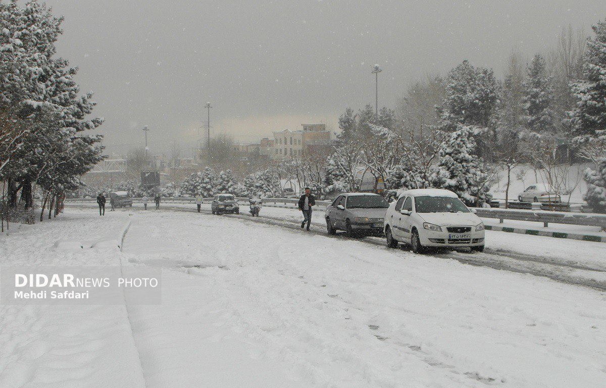 شیوه جدید برف‌روبی؛ تهران برای برف آمادگی دارد؟