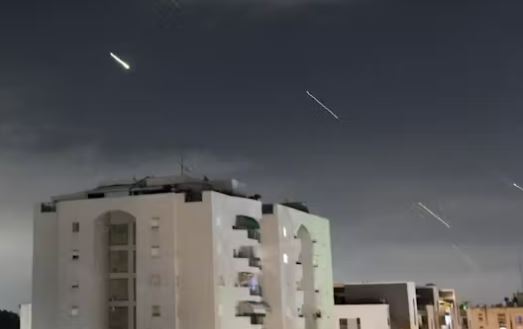 اصابت موشک به پایگاه هوایی نوآتیم اسرائیل