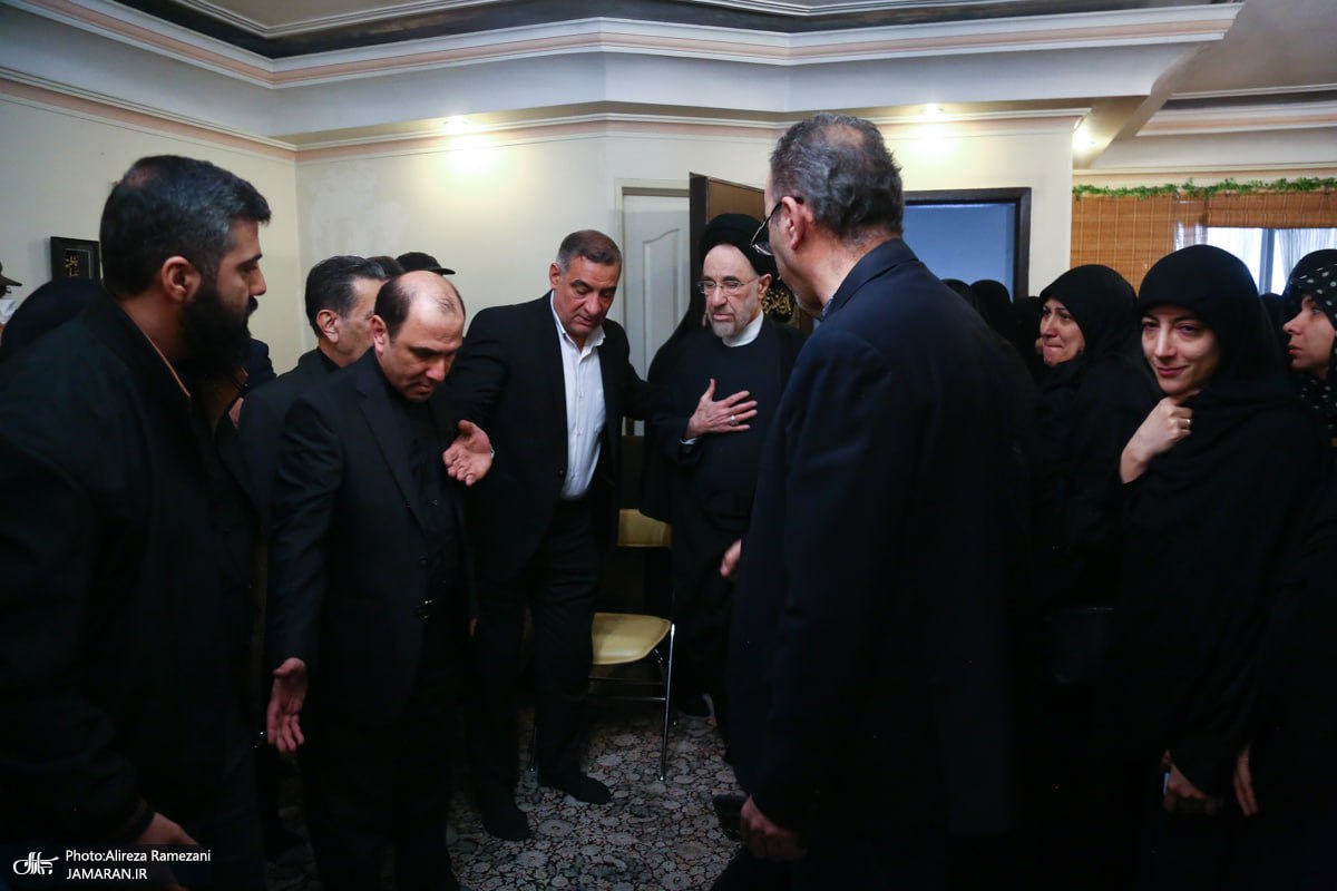 حضور محمد خاتمی در منزل مرحوم زهرا شجاعی +تصاویر
