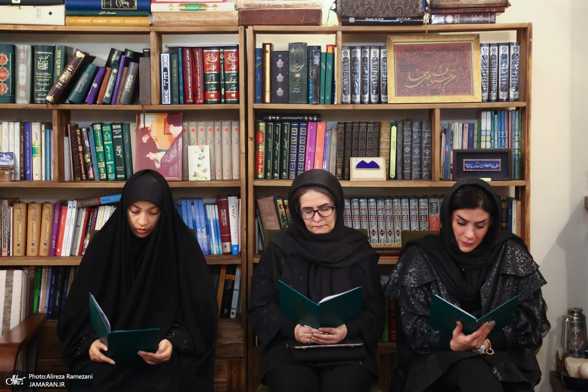 حضور محمد خاتمی در منزل مرحوم زهرا شجاعی +تصاویر