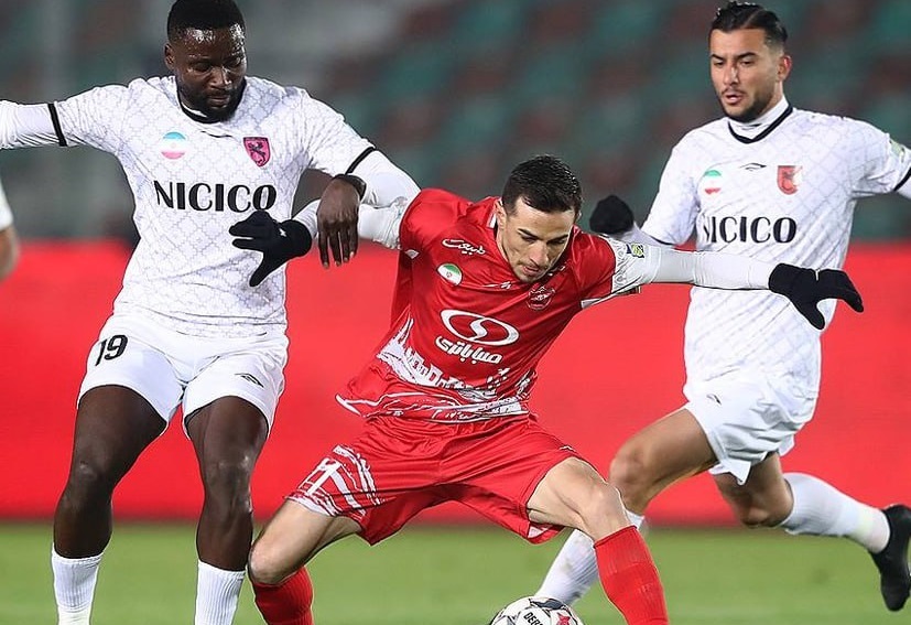 گزارش زنده: پرسپولیس ۰ - ۲ مس رفسنجان/ پایان نیمه‌اول