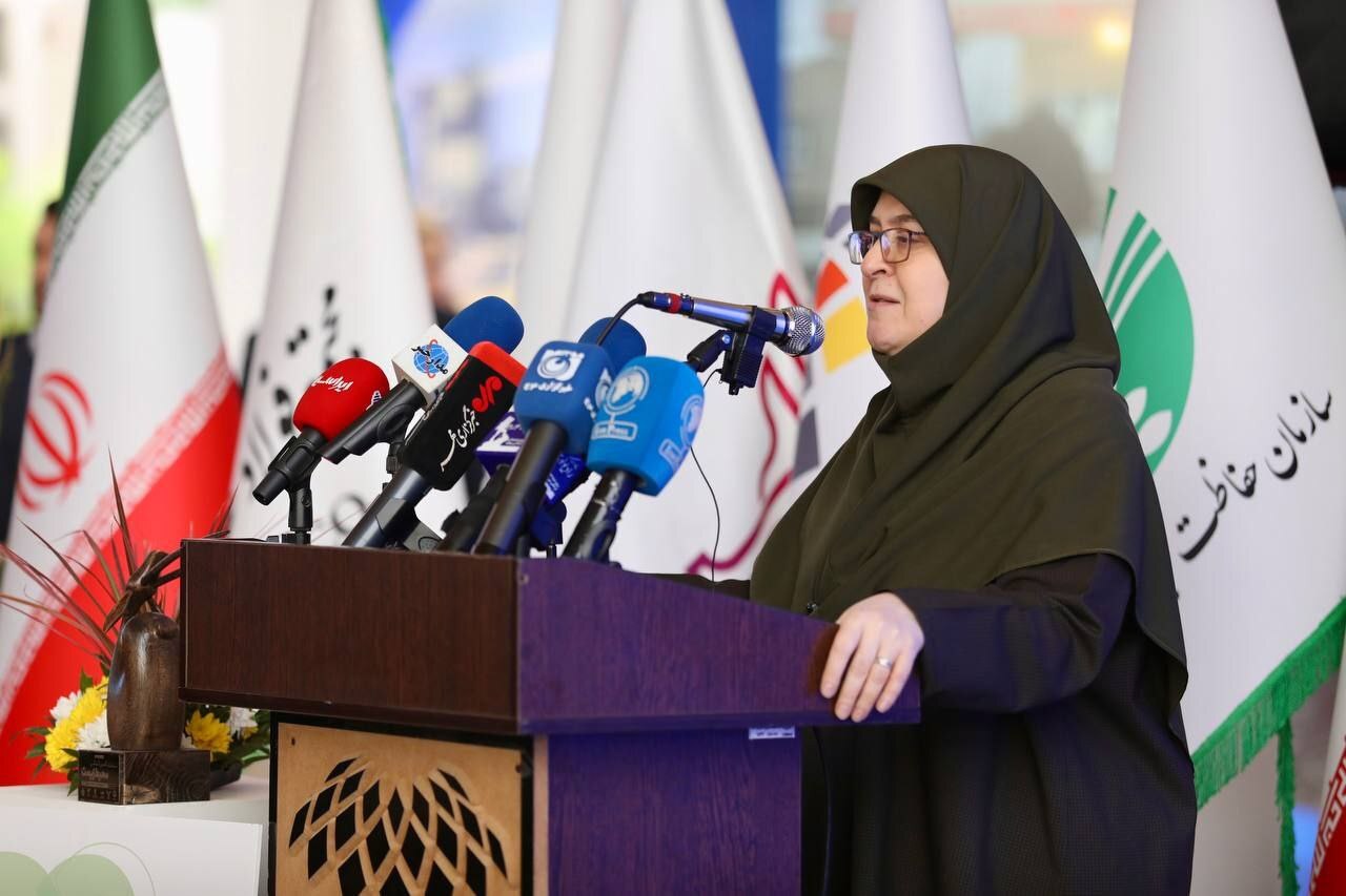 مهاجرانی: حال محیط زیست خوب نیست و این نتیجه سیاست‌های گذشته است