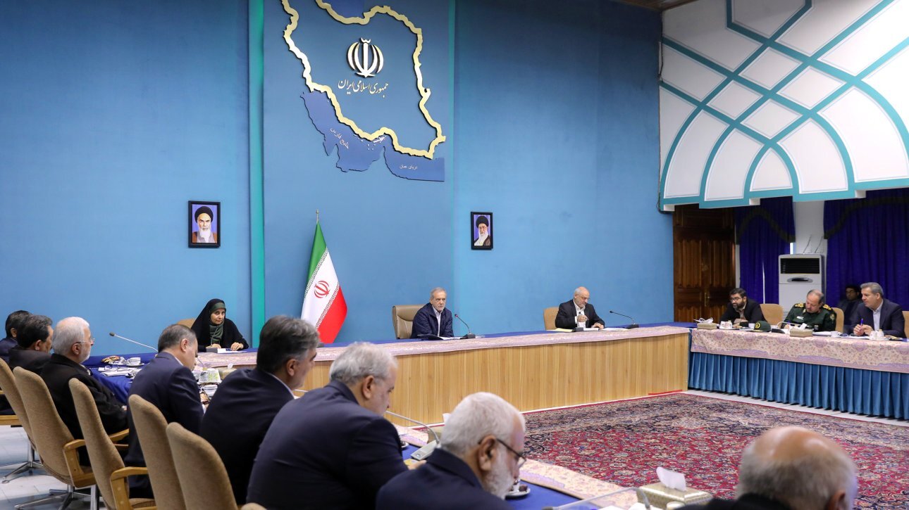 پزشکیان: رسیدگی به اقشار آسیب‌پذیر وظیفه دینی و شرعی حکومت اسلامی است