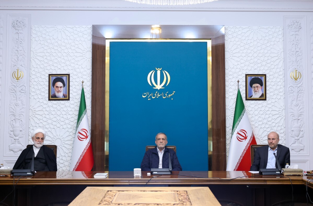 بررسی راهکار‌های رفع ناترازی‌های اصلی کشور در نشست سران قوا