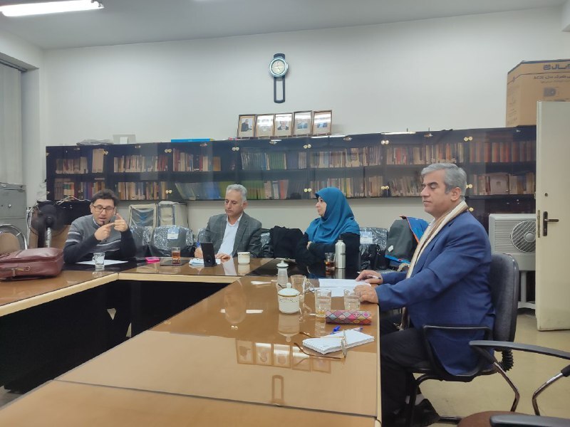 جامعه پذیری و چالش‌های آن در ایران امروز
