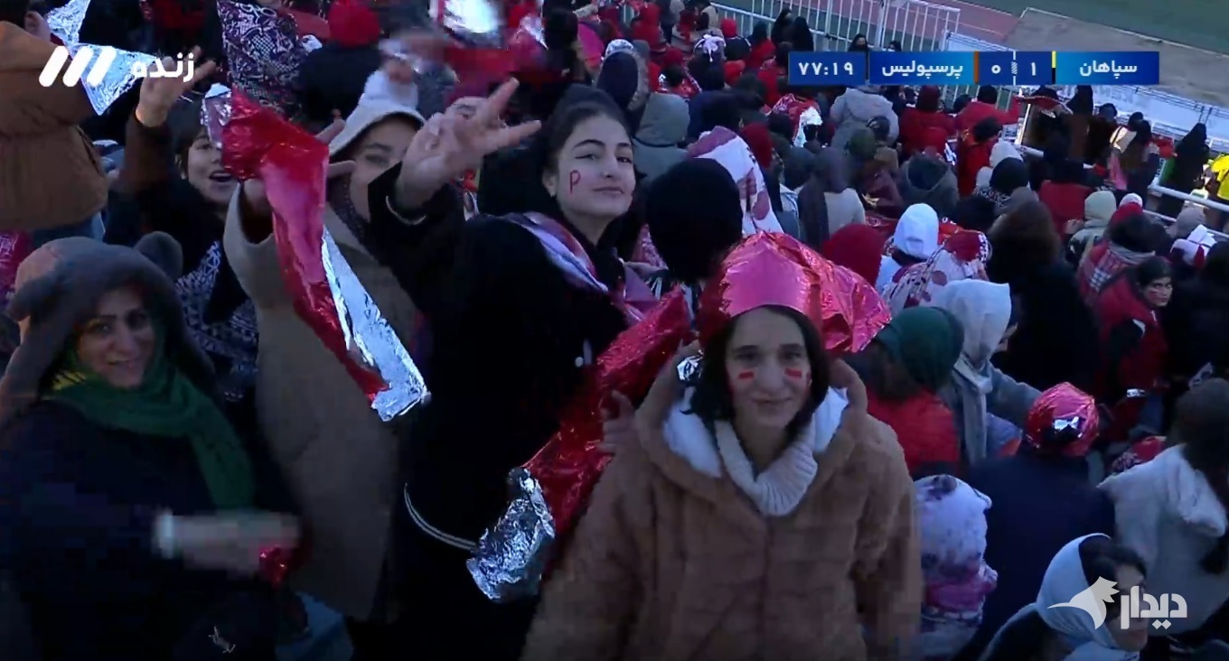 گزارش زنده: سپاهان ۱ - ۰ پرسپولیس/ فشار سرخ‌ها ..