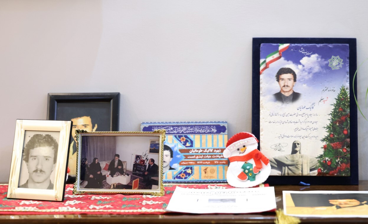 دیدار رئیس‌جمهور با خانواده دو شهید مسیحی دفاع مقدس