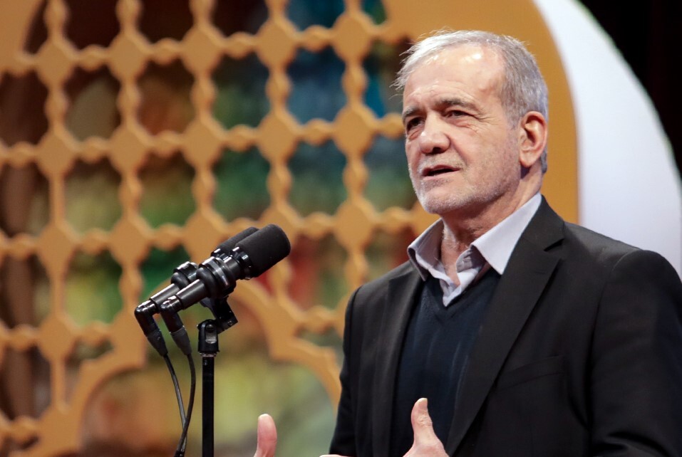 سفر پزشکیان به خراسان شمالی؛ اقامه نماز به معنای احترام به حقوق دیگران است