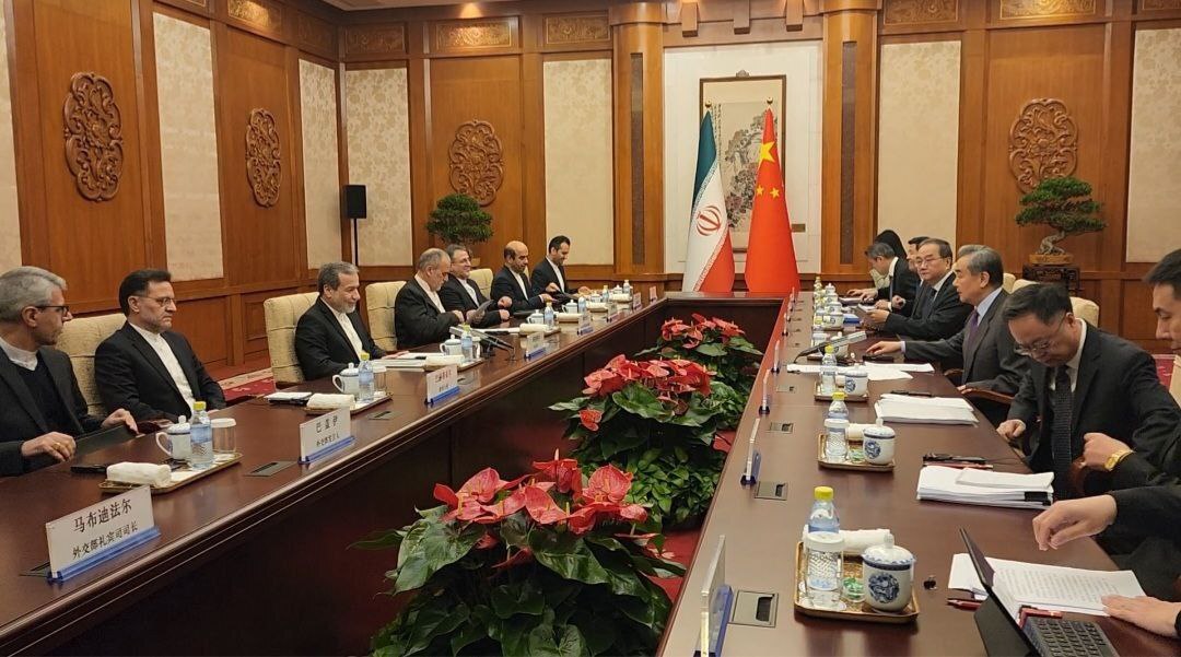 رایزنی عراقچی با وزیرخارجه چین در پکن