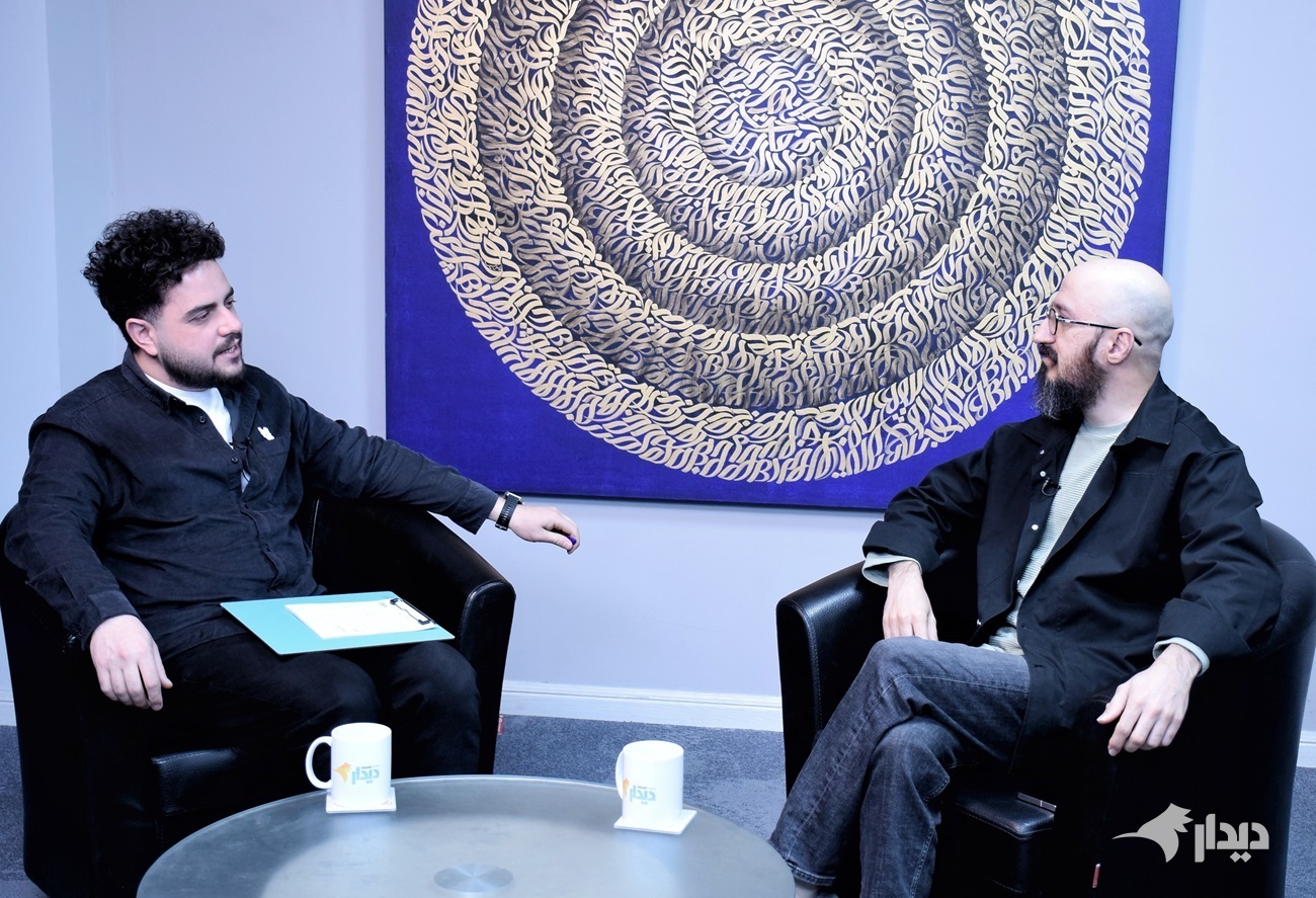 حامد بیدی: میانگین عمر فعالیت یک کارشناس در استارتاپ‌ها دو تا سه سال است و بعد؛ مهاجرت!/ شهروندان ایرانی در مثلث برمودای فناوری در جهان فراموش شده‌اند/ همه می‌دانند، پادشاه فیلترینگ لخت است