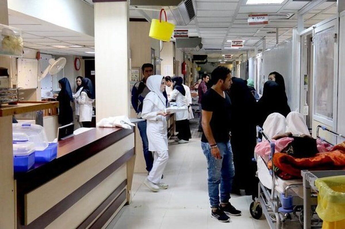 مسمومیت ۲۲ نفر در شرق تهران